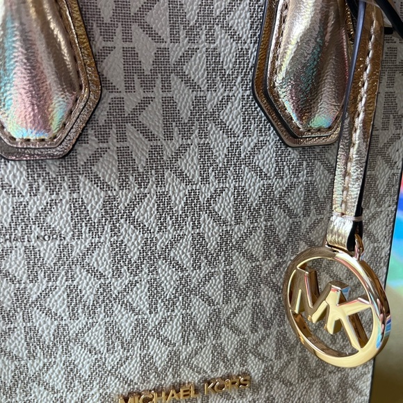 ⚜️ MICHAEL KORS EXTRA - SMALL SIGNATURE LOGO CROSSBODY BAG ⚜️ NWT ⚜️ - Picture 13 of 16